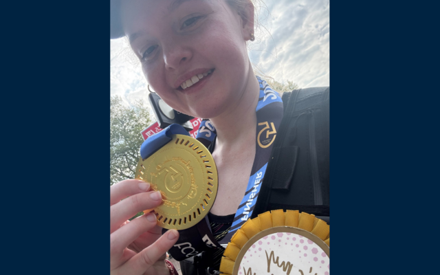 Bronwyn London Marathon holding medal