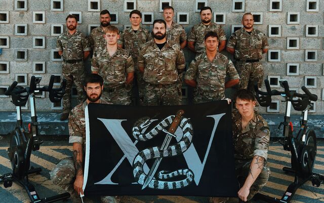 15 Squadron in uniform posing