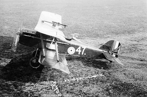 D3943 of 47 Squadron fitted with an overwing Hythe camera gun. (Photo: Air Historical Branch)