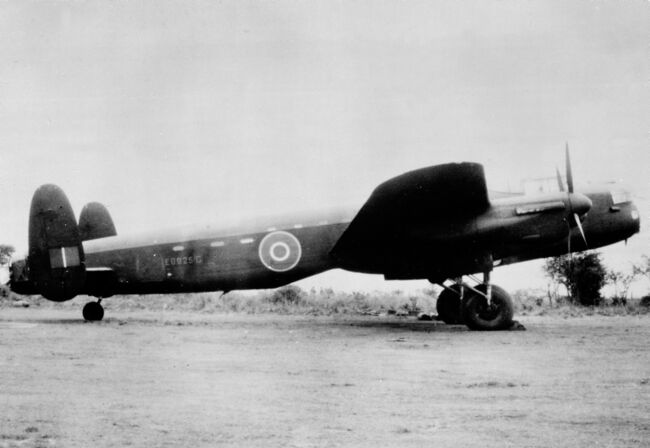 Modified Lancaster B.I, ED825/G, pictured with and without the special 'Upkeep' weapon designed by Barnes Wallis and used by 617 Squadron to attack dams in the Ruhr industrial heartland of Germany on 16/17 May 1943. Crown Copyright, MOD.