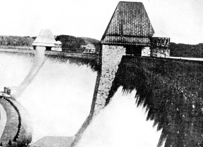 The Eder Dam which was targeted by 617 Squadron during the night of 16/17 May 1943. Crown Copyright, MOD.