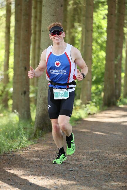 Jonathon Earnshaw running