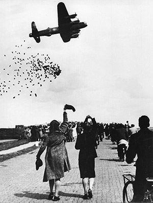Food drops over Holland
